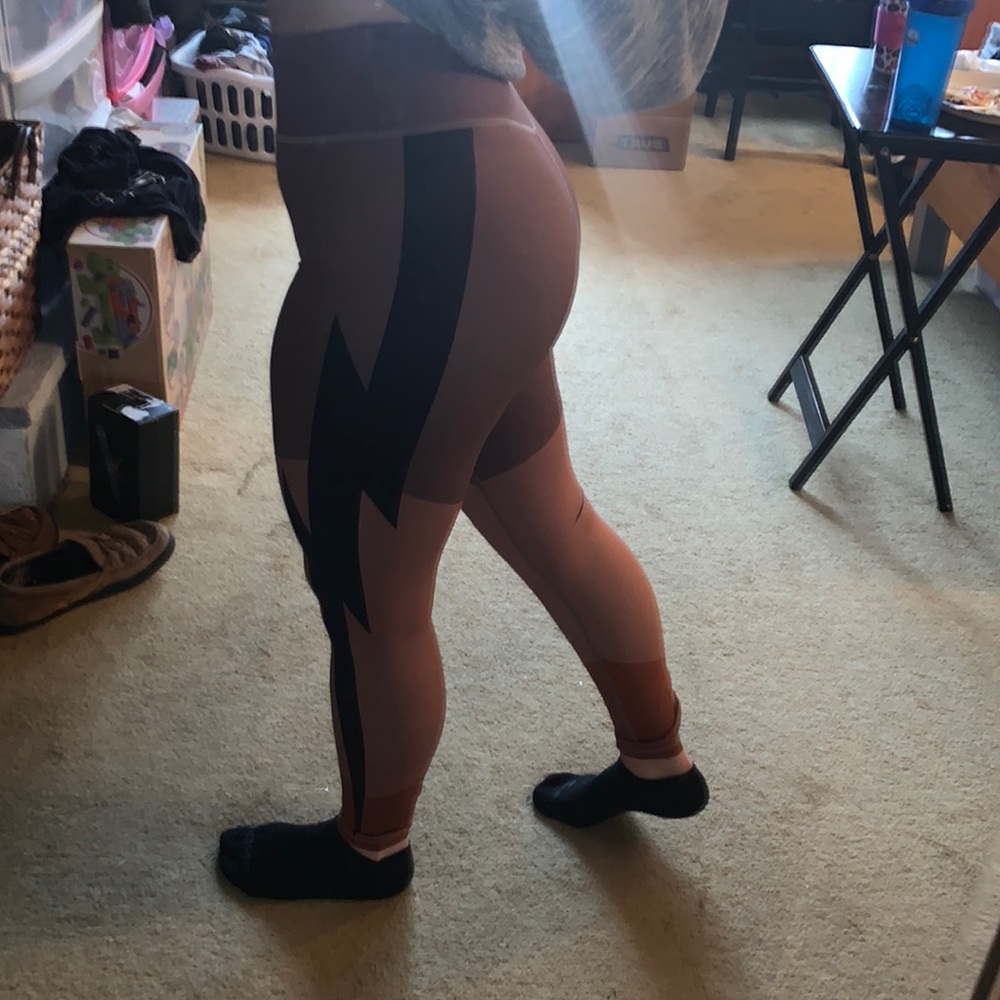 Medium super fresh mocha thunders leggings